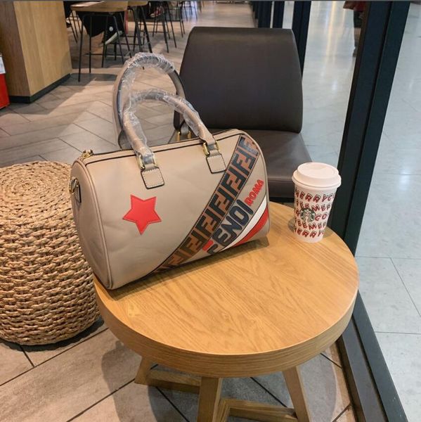 2020 дизайнеры сумки классического лучшего качества продажи стиль подлинных коровы высокого кожаные верхней роскошь сумка сцепление одного п
2020 дизайнеры сумки классического лучшего качества продажи стиль подлинных коровы высокого кожаные верхней роскошь сумка сцепление одного п