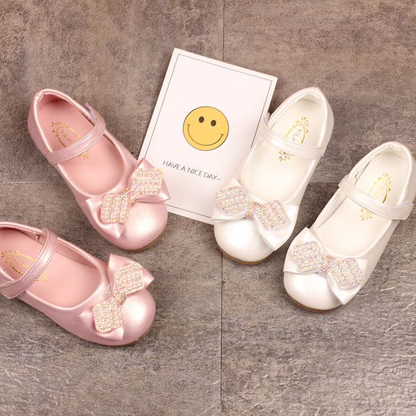 girls leather shoes princess shoes summer children girls party casual pure color with pearl and bow sy111, Black;grey 
girls leather shoes princess shoes summer children girls party casual pure color with pearl and bow sy111, Black;grey