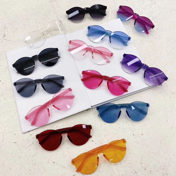 sunglasses children's glasses boys and girls instagram celebrity same uv protection uv400 color rimles, White;black
sunglasses children's glasses boys and girls instagram celebrity same uv protection uv400 color rimles, White;black