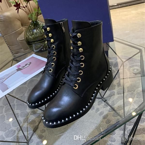 new designer shoes women ankle boot flat block heel fashion women leather martin boots female boot shoes lace-up original box, Black
new designer shoes women ankle boot flat block heel fashion women leather martin boots female boot shoes lace-up original box, Black
