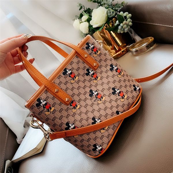 famous designer 2020 new famous designer large capacity casual totes women purse and handbags luxury fashion shoulder messenger
famous designer 2020 new famous designer large capacity casual totes women purse and handbags luxury fashion shoulder messenger