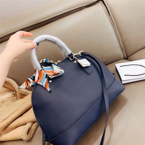 women designer luxury handbag fashion shell bags good quality shoulder bag /cfy2003112 
women designer luxury handbag fashion shell bags good quality shoulder bag /cfy2003112