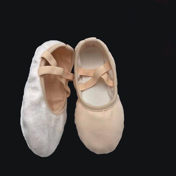 2pcs girl boy woman winter warmth dance shoes cow leather soft soled antiskid athletic shoes latin belly ballet jazz yoga dance
2pcs girl boy woman winter warmth dance shoes cow leather soft soled antiskid athletic shoes latin belly ballet jazz yoga dance