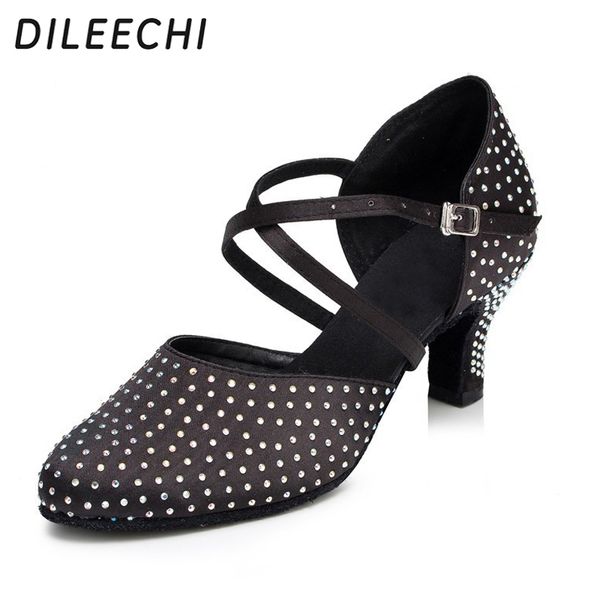 dileechi brand women's latin modern dance shoes drill ballroom dancing shoes package toes autumn and winter dance
dileechi brand women's latin modern dance shoes drill ballroom dancing shoes package toes autumn and winter dance