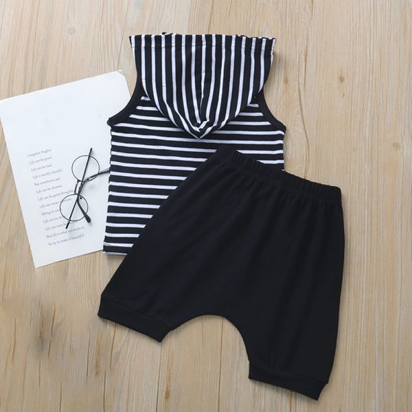 summer boy's suit striped sleeveless hooded vest + solid color shorts two-piece set hot, White
summer boy's suit striped sleeveless hooded vest + solid color shorts two-piece set hot, White