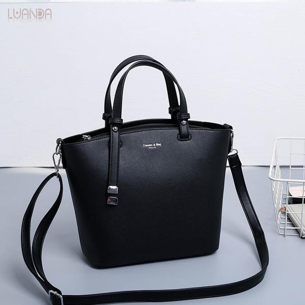 горячие продаж tote famale посланник сумки женщин lady pu leather top-ручки сумки классический композитный сумки на ремне для женщин
горячие продаж tote famale посланник сумки женщин lady pu leather top-ручки сумки классический композитный сумки на ремне для женщин