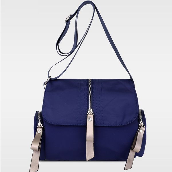 2020 korean style ladies large capacity bag shoulder bag fashion design crossbody 
2020 korean style ladies large capacity bag shoulder bag fashion design crossbody
