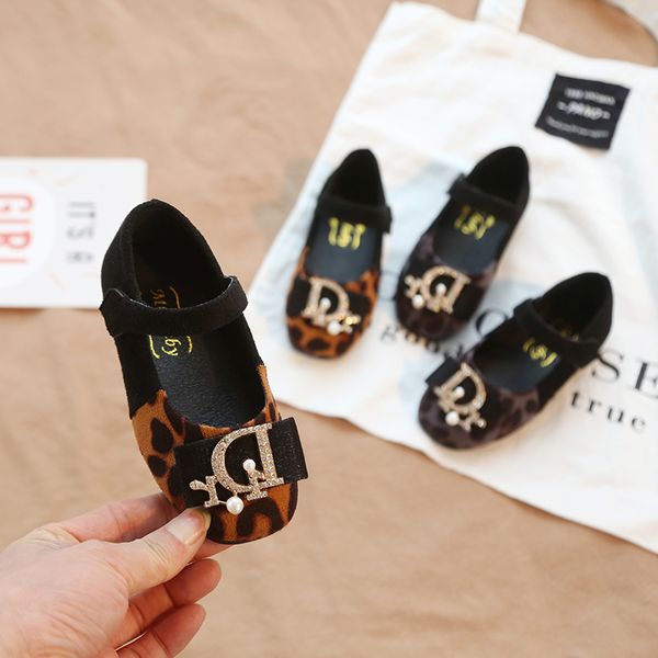 the new 2019 han edition girls small soft bottom leopard grain leather shoes cute single shoes children's casual
the new 2019 han edition girls small soft bottom leopard grain leather shoes cute single shoes children's casual
