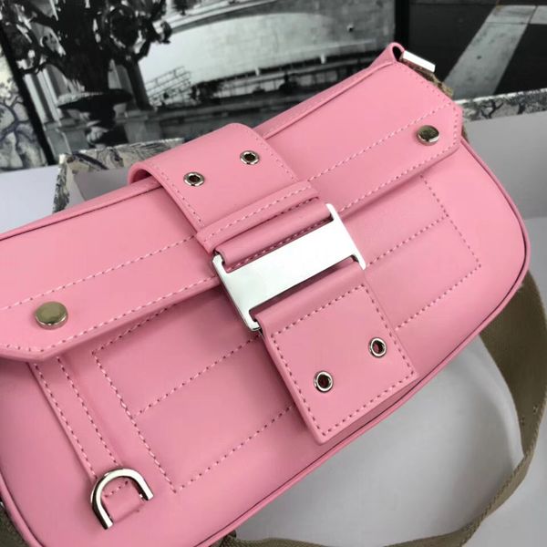 2019 r bag fashion leather brand pink metal buckle single shoulder bag chain shopping handbag banquet women's bag
2019 r bag fashion leather brand pink metal buckle single shoulder bag chain shopping handbag banquet women's bag