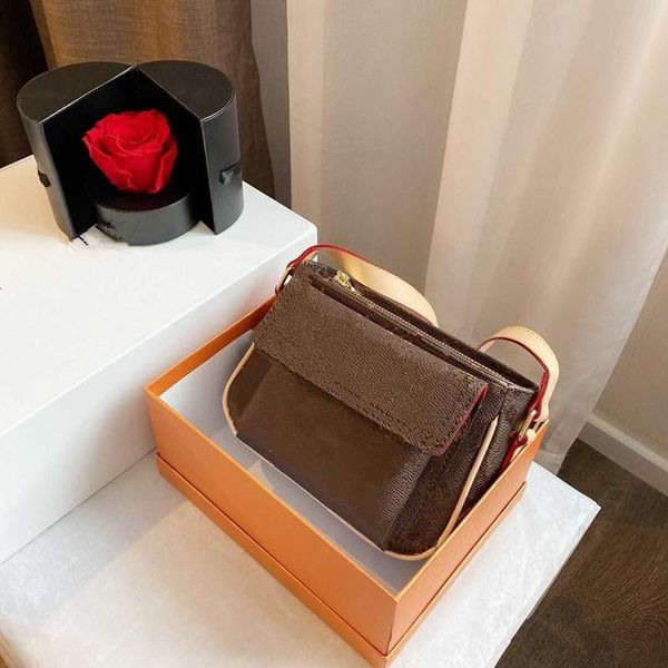 new summer 2020 women's bag designer's shoulder bag fashion with cover messenger bag