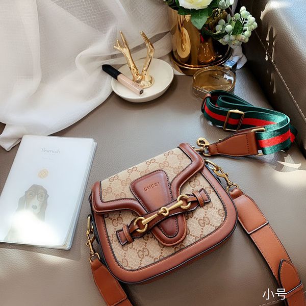 designer shoulder bag shopping bag fashion crossbody bags designer handbag messenger bag clutch bags with dust bags with box
designer shoulder bag shopping bag fashion crossbody bags designer handbag messenger bag clutch bags with dust bags with box