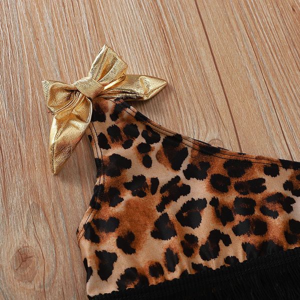 2pcs summer kid swimwear children baby girl leopard one shoulder bow bikini set tassel swimsuit bathing suit costume beachwear, White
2pcs summer kid swimwear children baby girl leopard one shoulder bow bikini set tassel swimsuit bathing suit costume beachwear, White