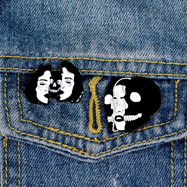 skull frame enamel brooches and pins for clothes bag punk jewelry gift for friends who bold, Gray
skull frame enamel brooches and pins for clothes bag punk jewelry gift for friends who bold, Gray