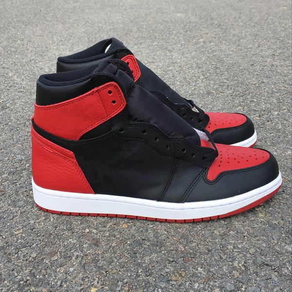 wholesale 2019 new og banned black red i 1s men high basketball shoes outdoor trainers size 8-12
wholesale 2019 new og banned black red i 1s men high basketball shoes outdoor trainers size 8-12