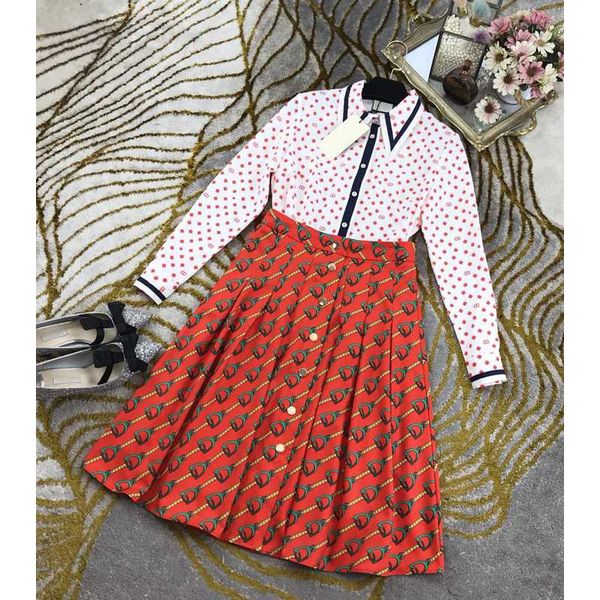 4.9 2020 spring summer new women high end tailored turn-down collar print long sleeve blouse + single breasted pleated skirt set, White
4.9 2020 spring summer new women high end tailored turn-down collar print long sleeve blouse + single breasted pleated skirt set, White