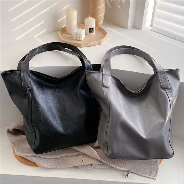 wenyujh vintage large capacity soft shoulder bags for women office ladies big work a4 handbags pu leather tote bags
wenyujh vintage large capacity soft shoulder bags for women office ladies big work a4 handbags pu leather tote bags