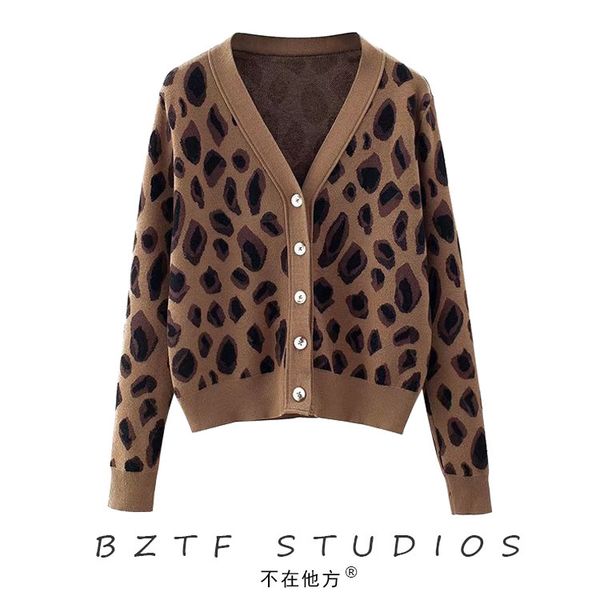 autumn sweater women lazy 2019 new female korean style fashion retro leopard v-neck knit cardigan winter clothes women, White
autumn sweater women lazy 2019 new female korean style fashion retro leopard v-neck knit cardigan winter clothes women, White