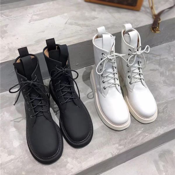 fashion luxury designer women shoes boots in storm cuir martin boots chaussures pour femmes lace up booties bottillons women s boots
fashion luxury designer women shoes boots in storm cuir martin boots chaussures pour femmes lace up booties bottillons women s boots