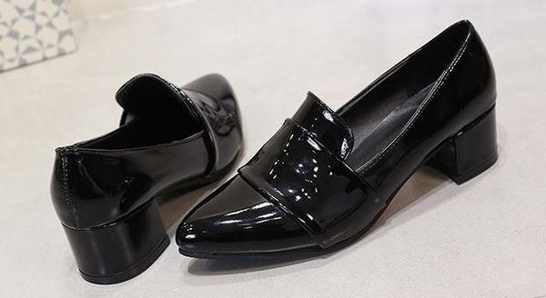 womens shoes in spring and autumn with new style middle heel coarse heel pointed end 2184, Black
womens shoes in spring and autumn with new style middle heel coarse heel pointed end 2184, Black