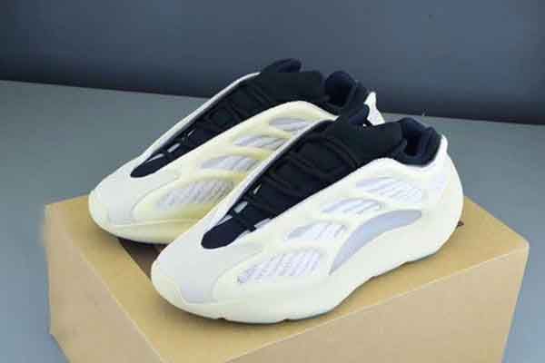 new relase 700 v3 black kanye west men womens sneakers running shoes for sale glows in the dark upper wave running shoes sports
new relase 700 v3 black kanye west men womens sneakers running shoes for sale glows in the dark upper wave running shoes sports