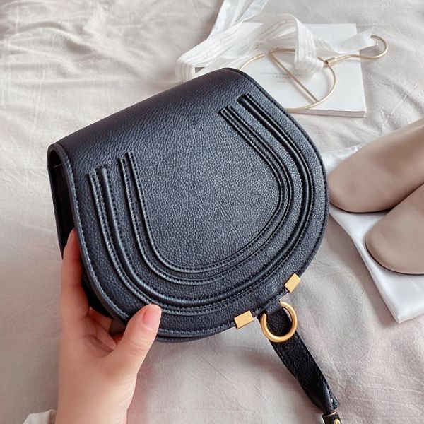 luxury lady bag fashion women chain shoulder bag female vintage luxury designer bag lady selling
luxury lady bag fashion women chain shoulder bag female vintage luxury designer bag lady selling