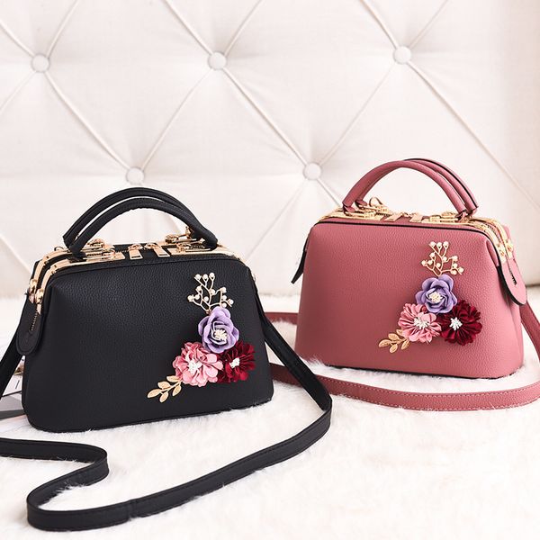 woman package bag woman finalize the design flower woman package messenger single shoulder handbag
woman package bag woman finalize the design flower woman package messenger single shoulder handbag