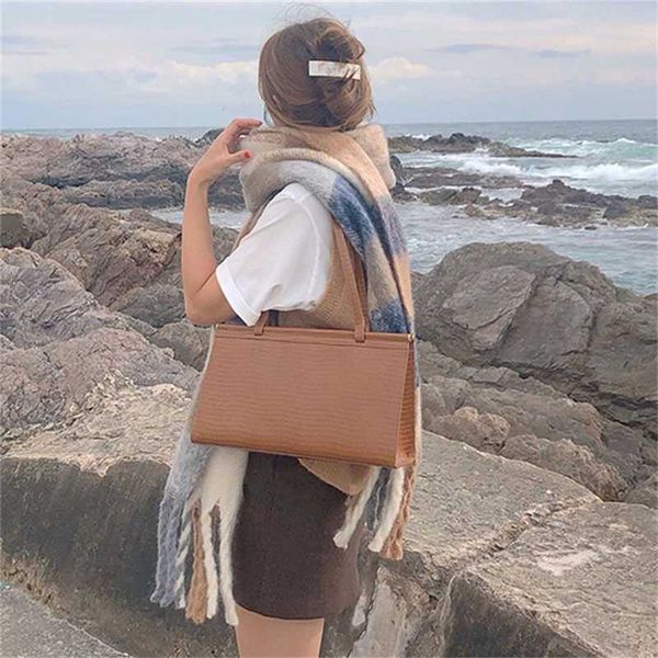 big handbag new 2020 instagram blogger the same vintage lizard-print, single-shoulder bag for women who commute to work
big handbag new 2020 instagram blogger the same vintage lizard-print, single-shoulder bag for women who commute to work