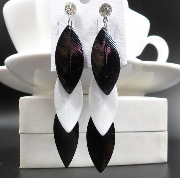 2019 new arrivals multi storey black white crystal leaf tassels dangle chandelier earrings exaggerated pendant earrings, Silver
2019 new arrivals multi storey black white crystal leaf tassels dangle chandelier earrings exaggerated pendant earrings, Silver