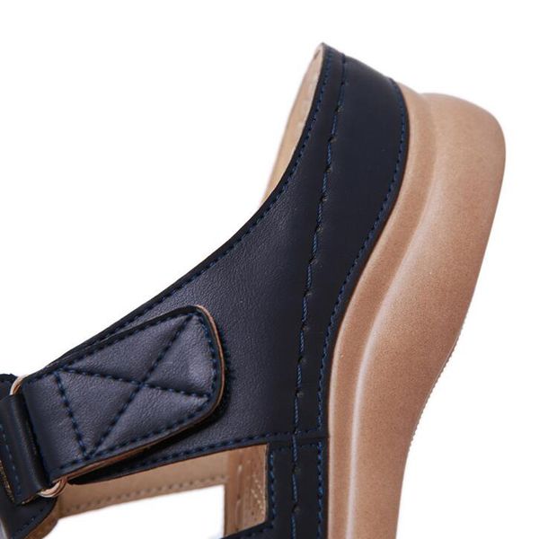 wenyujh women pu leather shoes comfy flat sole ladies casual soft woman platform slippers wedge sandal beach flip flops y200620, Black
wenyujh women pu leather shoes comfy flat sole ladies casual soft woman platform slippers wedge sandal beach flip flops y200620, Black