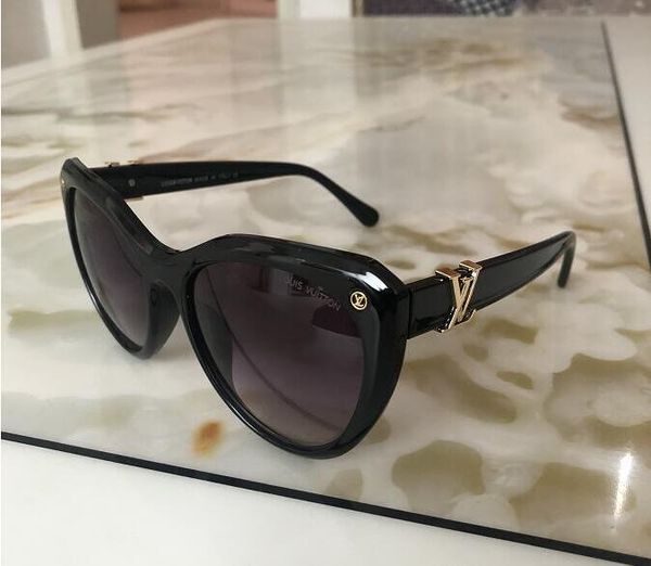 2019 fashion new popular classic pilot v1854 sunglasses designer brand mens movement leisure womens sunglasses, White;black
2019 fashion new popular classic pilot v1854 sunglasses designer brand mens movement leisure womens sunglasses, White;black