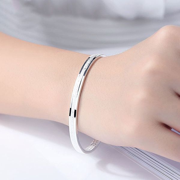 fashion bangles rose gold bracelet for women round golden couple silvery alloy wedding simple bangle, Black
fashion bangles rose gold bracelet for women round golden couple silvery alloy wedding simple bangle, Black