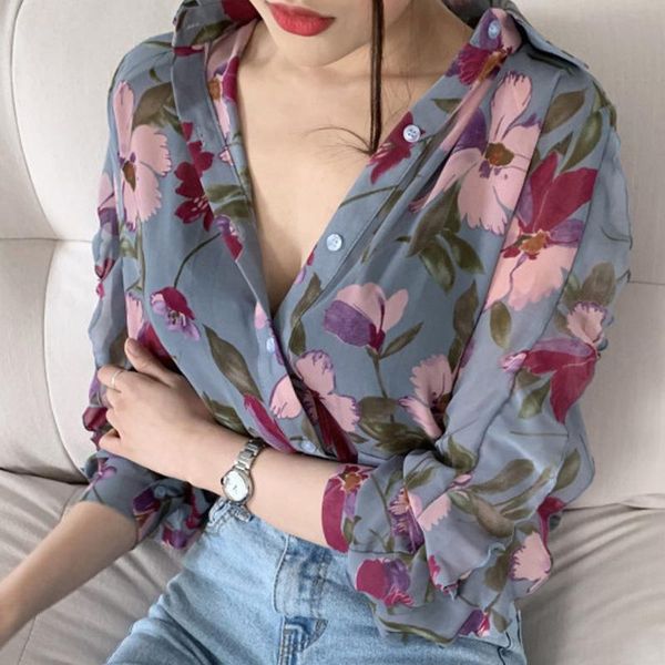 women chiffon shirts summer sun protection blouse long puff sleeve floral v-neck buttons beachwear shirts women blusas 2020, White
women chiffon shirts summer sun protection blouse long puff sleeve floral v-neck buttons beachwear shirts women blusas 2020, White