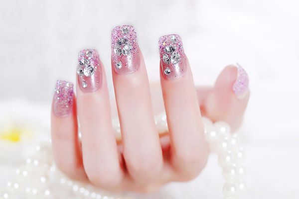 24 pcs/set 3d fake nails with glue wedding bride full nail tips middle-long cute french false nails for nial art#, Red;gold
24 pcs/set 3d fake nails with glue wedding bride full nail tips middle-long cute french false nails for nial art#, Red;gold