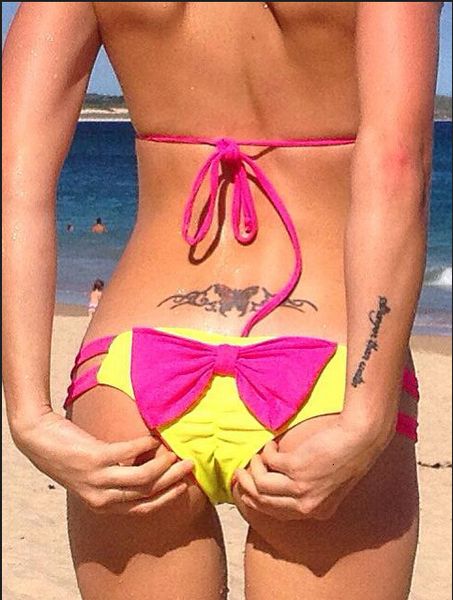 designer bikini designer swimwear woman clothes 2019 summer women bathing thong cut out bikini bottom swimwear polyester swimsuit, White;black
designer bikini designer swimwear woman clothes 2019 summer women bathing thong cut out bikini bottom swimwear polyester swimsuit, White;black