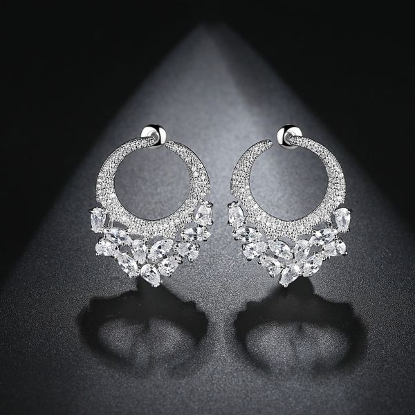 fashion-brilliant elegant round shape big stud earrings for women oval zirconia fashion jewelry ohrringe boucle d'oreille, Golden;silver
fashion-brilliant elegant round shape big stud earrings for women oval zirconia fashion jewelry ohrringe boucle d'oreille, Golden;silver