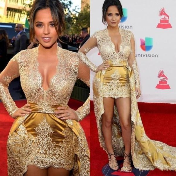 Gorgeous Long Sleeve Cocktail Dress With Overskirt Sexy V-Neck Lace Applique 2019 Prom Dress Stylish Celebrtiy Red Carpet Dress Evening Gown 
Gorgeous Long Sleeve Cocktail Dress With Overskirt Sexy V-Neck Lace Applique 2019 Prom Dress Stylish Celebrtiy Red Carpet Dress Evening Gown