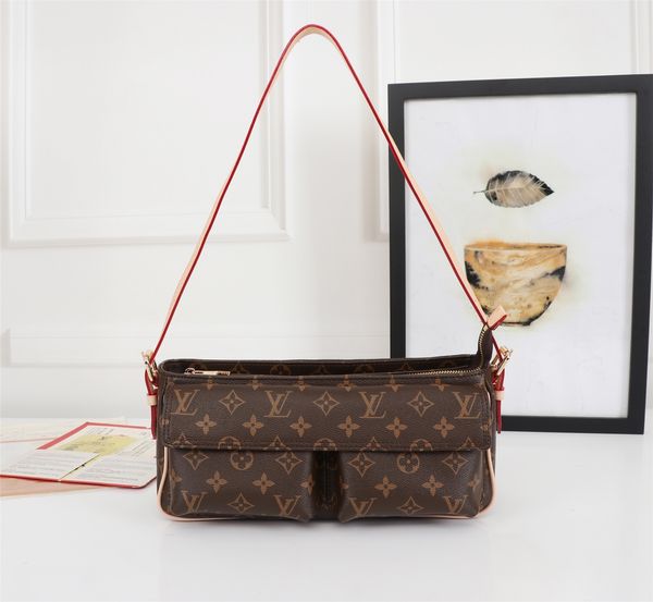 new small square bag ladies fashion classic old flower chain diagonal bag european and american style high-end quality shoulder bag 51607
new small square bag ladies fashion classic old flower chain diagonal bag european and american style high-end quality shoulder bag 51607