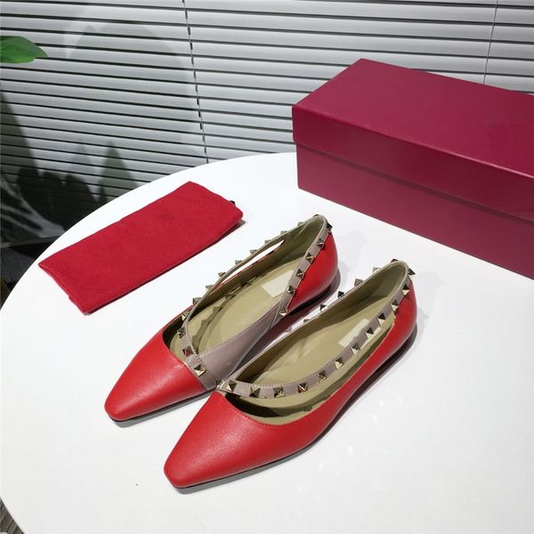2020 brand fashion luxury designer women shoes designer shoes flats women brand fashion luxury designer shoes ladies rivets flat with box, Black
2020 brand fashion luxury designer women shoes designer shoes flats women brand fashion luxury designer shoes ladies rivets flat with box, Black