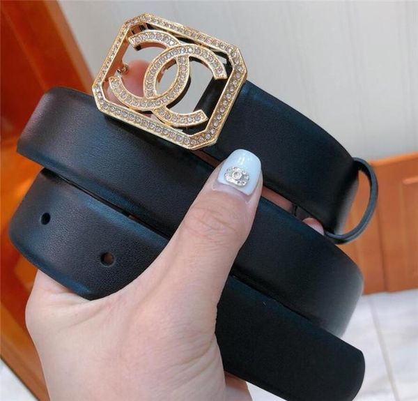 2020 direct selling2020 cowskin luxury genuine leather belt fashion designer alloy buckle men business waistband wholesale retail automati, Black;brown
2020 direct selling2020 cowskin luxury genuine leather belt fashion designer alloy buckle men business waistband wholesale retail automati, Black;brown