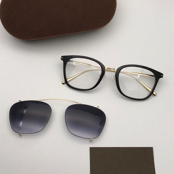 simple fashion style cat eye frame design men and women with sunglasses 720 outdoor anti - uv protection eyewear with original box, White;black
simple fashion style cat eye frame design men and women with sunglasses 720 outdoor anti - uv protection eyewear with original box, White;black