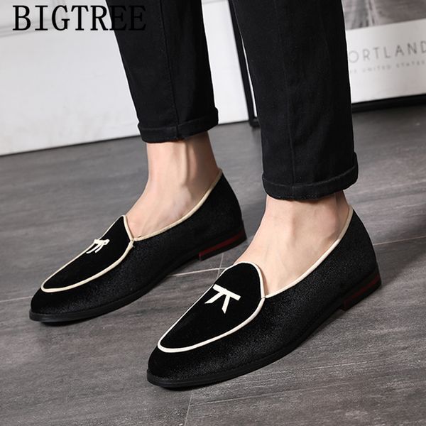 men's dress shoes 2019 velvet loafers mens elegant shoes men formal coiffeur chaussure homme zapatos charol hombre ayakkab, Black
men's dress shoes 2019 velvet loafers mens elegant shoes men formal coiffeur chaussure homme zapatos charol hombre ayakkab, Black
