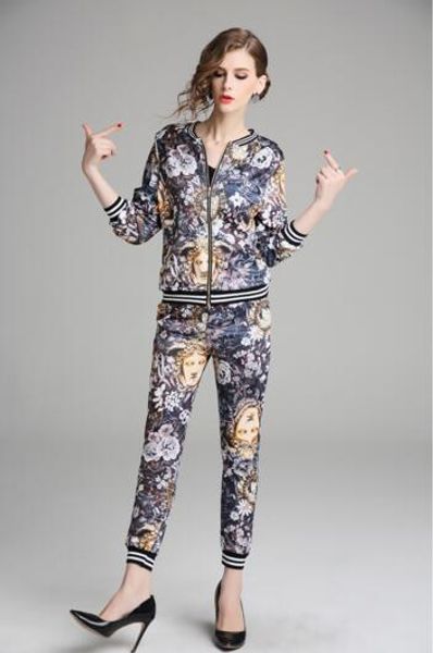 women's autumn new european and american high-end fashion printing two-piece suit, White
women's autumn new european and american high-end fashion printing two-piece suit, White