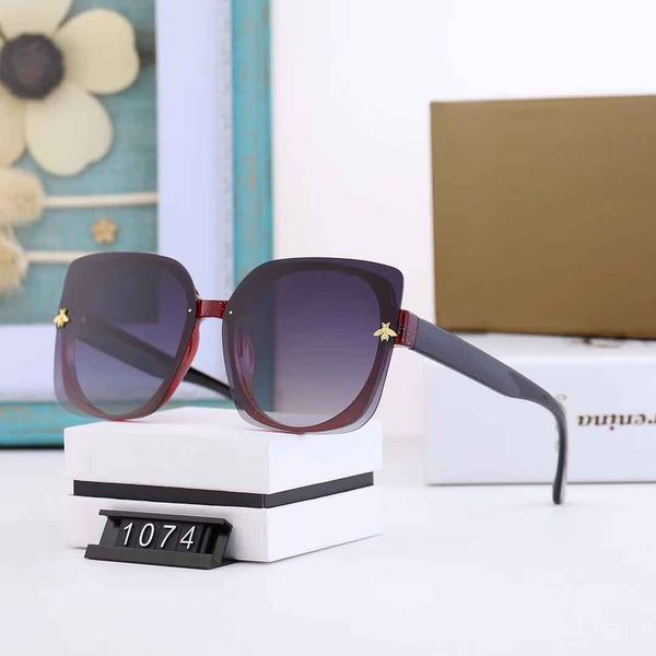 new fashion designer man and women sunglasses 1074 square frame simple popular selling style uv400 protective eyewear with box
new fashion designer man and women sunglasses 1074 square frame simple popular selling style uv400 protective eyewear with box