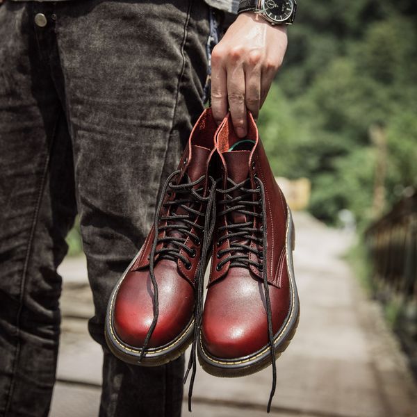 2018 split leather men boots dr martin boots shoes high motorcycle autumn winter shoes man snow boots st50
2018 split leather men boots dr martin boots shoes high motorcycle autumn winter shoes man snow boots st50