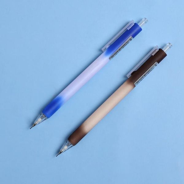 jianwu 2pcs/set temperature change mechanical pencil creative press propelling pencil painting supplies kawaii, Blue;orange
jianwu 2pcs/set temperature change mechanical pencil creative press propelling pencil painting supplies kawaii, Blue;orange
