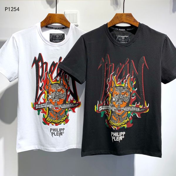 PP Philip Plain Brand Mens Designer T Shirts Firmata Uomo Fashion Luxury Designer T Shirt Summer Homme Mens Skull Tshirt Tee Tops 1254
PP Philip Plain Brand Mens Designer T Shirts Firmata Uomo Fashion Luxury Designer T Shirt Summer Homme Mens Skull Tshirt Tee Tops 1254