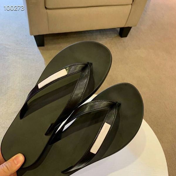 2019 new women summer beach casual flip flops home non-slip comfort slippers new fashion slippers 38-45, Black
2019 new women summer beach casual flip flops home non-slip comfort slippers new fashion slippers 38-45, Black