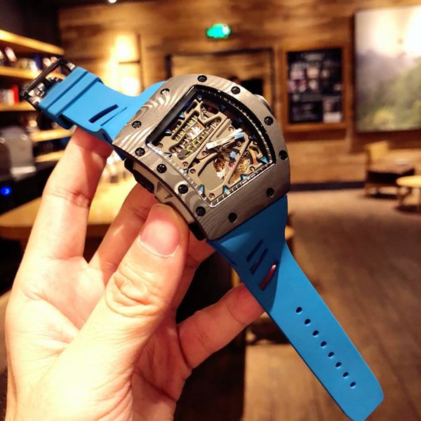 70-01 luxury watch manual mechanical movement carbon fiber barrel case sapphire glass mirror blue rubber strap men's watch with box r42, Slivery;brown
70-01 luxury watch manual mechanical movement carbon fiber barrel case sapphire glass mirror blue rubber strap men's watch with box r42, Slivery;brown