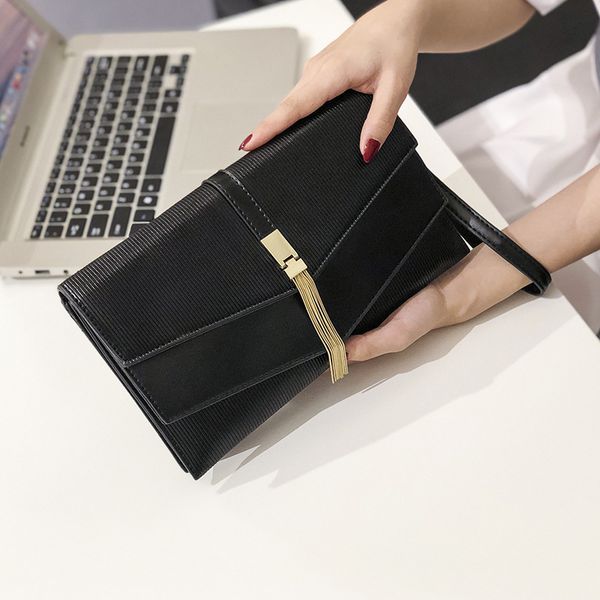 handbags women's new fashion large capacity clutch bag wild temperament dinner clutch bag
handbags women's new fashion large capacity clutch bag wild temperament dinner clutch bag