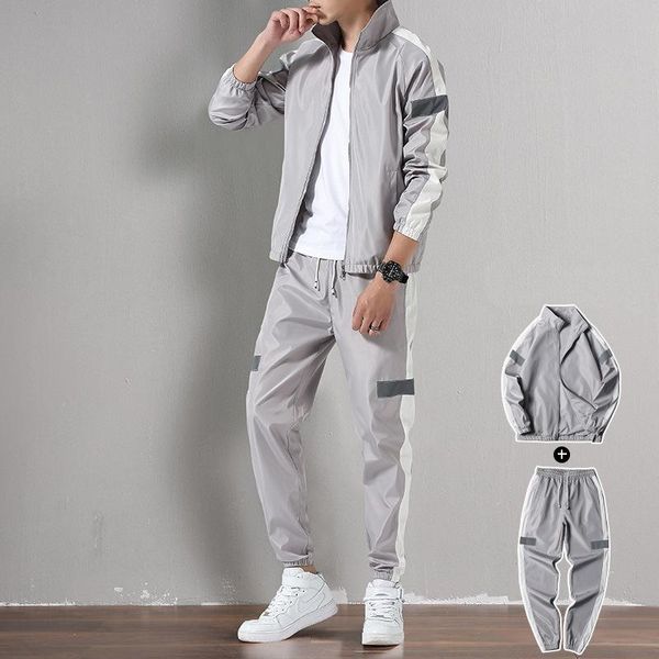 2020 new fashion sweater men's suit autumn and winter designer tide models plus velvet thick casual jacket men's sports suit three, Gray
2020 new fashion sweater men's suit autumn and winter designer tide models plus velvet thick casual jacket men's sports suit three, Gray
